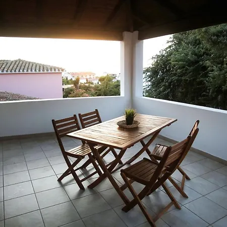Hotel apartamentowy Calasetta Residence